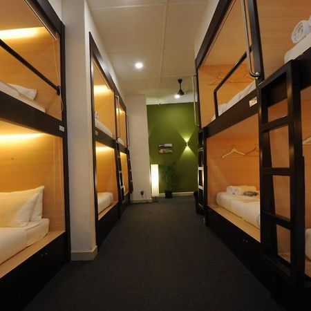 Отель Star Anise Boutique Capsules Коломбо Экстерьер фото