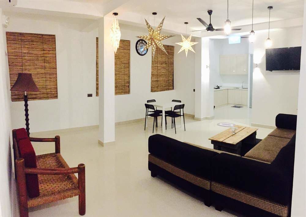 Отель Star Anise Boutique Capsules Коломбо Экстерьер фото
