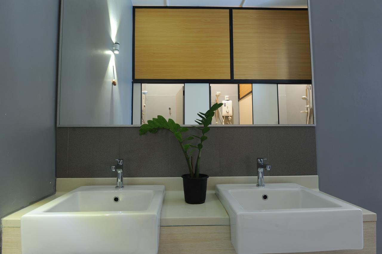 Отель Star Anise Boutique Capsules Коломбо Экстерьер фото