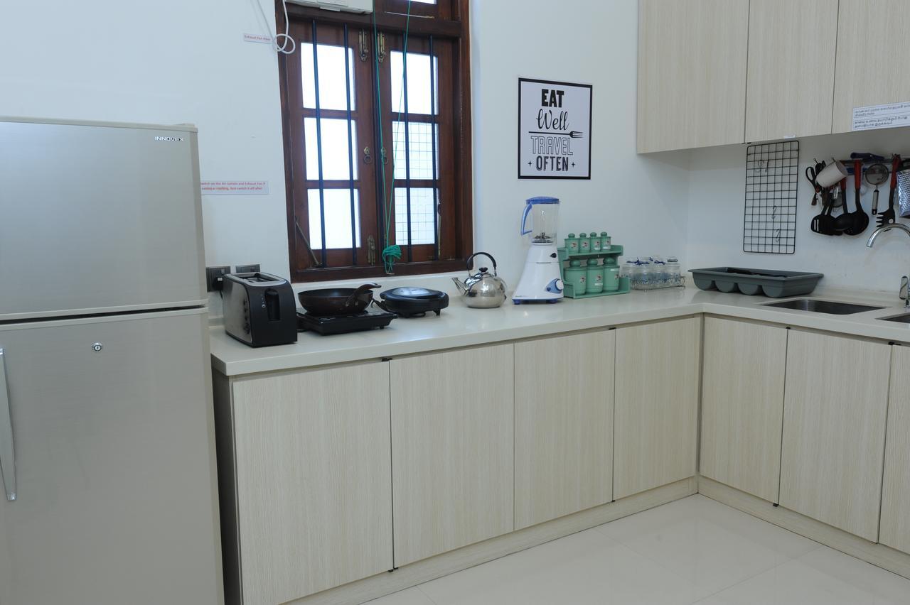 Отель Star Anise Boutique Capsules Коломбо Экстерьер фото