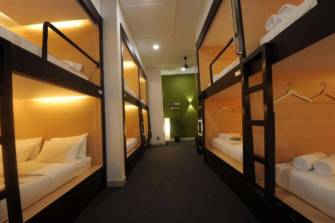 Отель Star Anise Boutique Capsules Коломбо Экстерьер фото