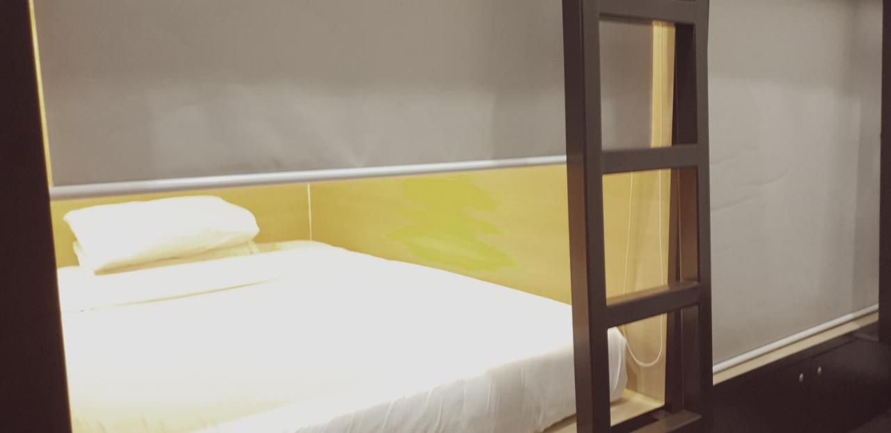 Отель Star Anise Boutique Capsules Коломбо Экстерьер фото