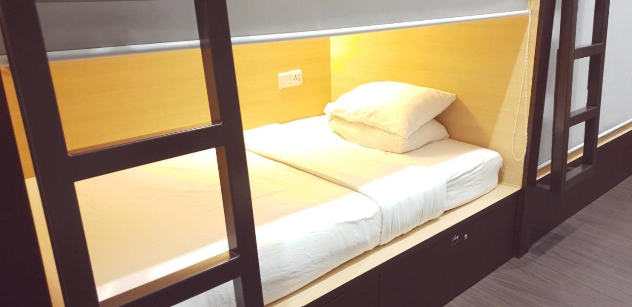 Отель Star Anise Boutique Capsules Коломбо Экстерьер фото